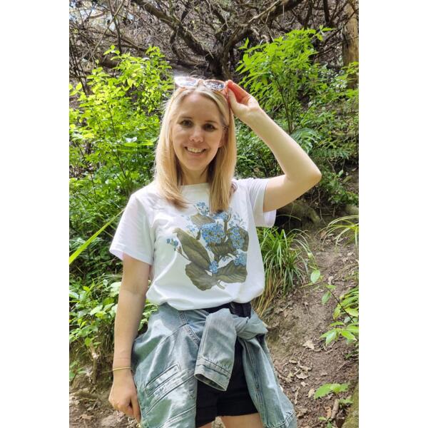 Chatham Island forget me nots T-shirts Thumbnail